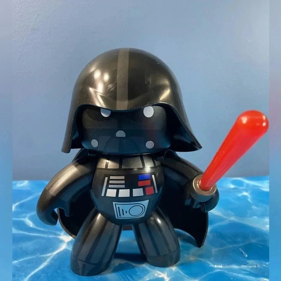 Star Wars - Mighty Muggs - Darth Vader - Ages 6+ - Picture 15 of 16